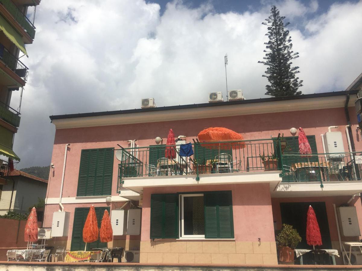 Villamareblu Ventimiglia Buitenkant foto