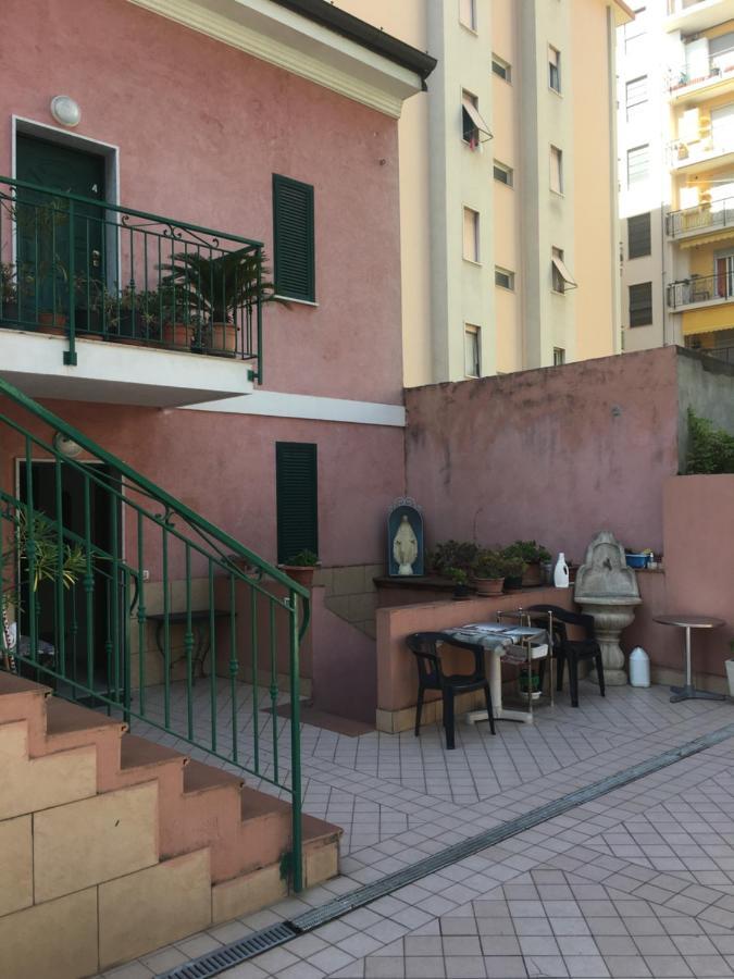 Villamareblu Ventimiglia Buitenkant foto