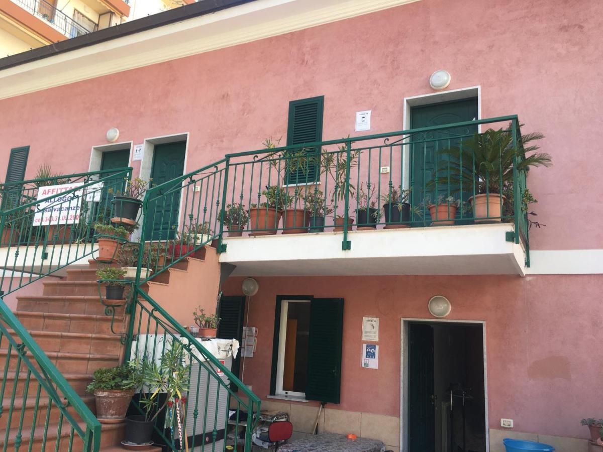 Villamareblu Ventimiglia Buitenkant foto