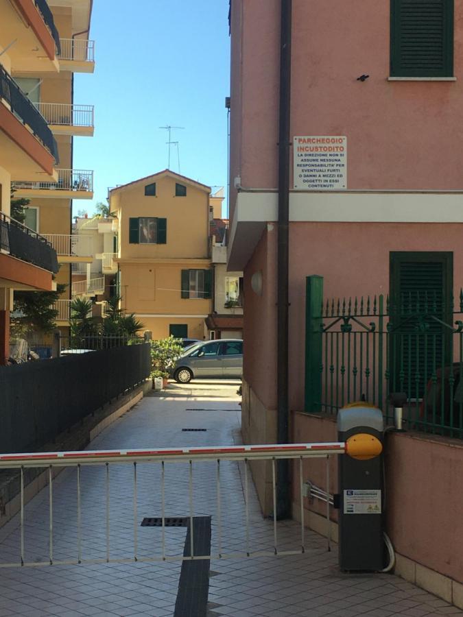 Villamareblu Ventimiglia Buitenkant foto