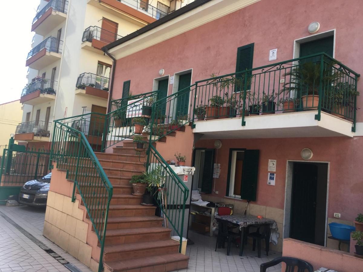 Villamareblu Ventimiglia Buitenkant foto