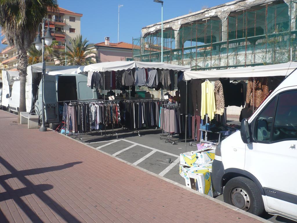 Villamareblu Ventimiglia Buitenkant foto