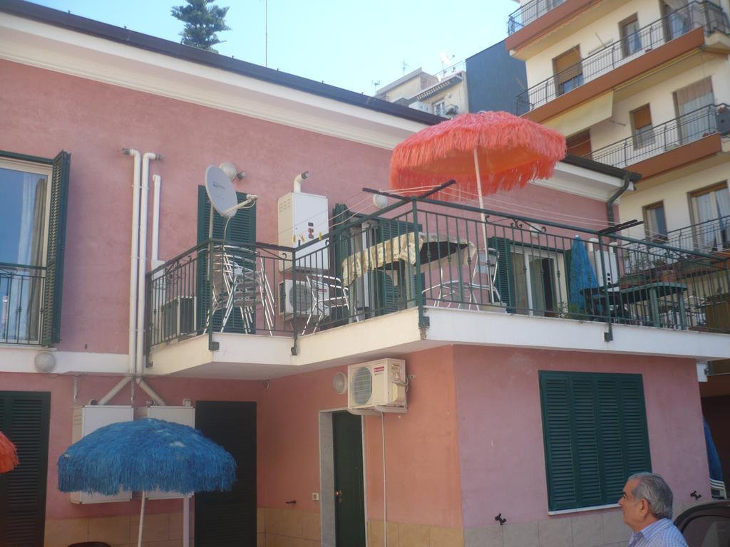 Villamareblu Ventimiglia Kamer foto